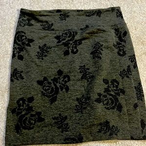 Beautiful Grey floral mini skirt from Garage